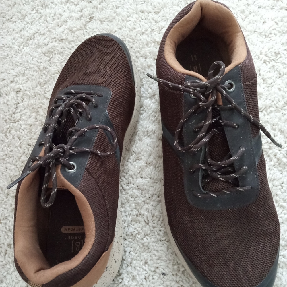 George, size 11, brown